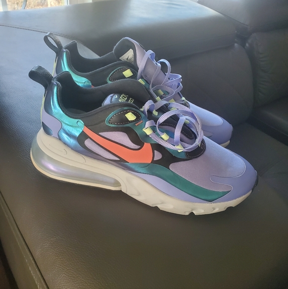 Nike Air Max React 270 Womens Size 10 Brand New, Never Worn - Picture 2 of 6